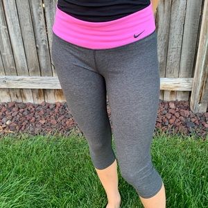 Nike Medium Dri-Fit Yoga Capris